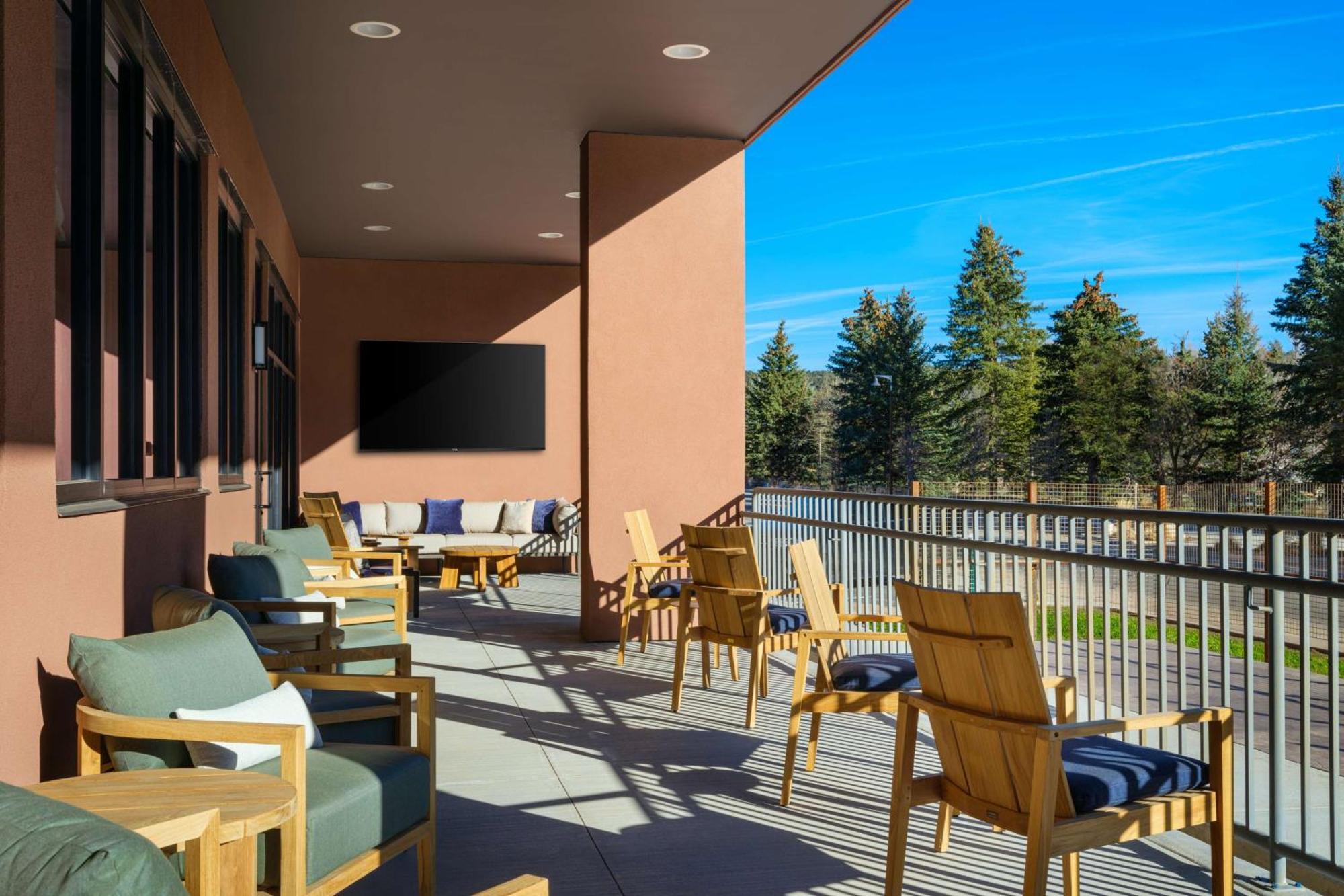 The Hoffmann Hotel Basalt Aspen Tapestry Collection Hilton 外观 照片