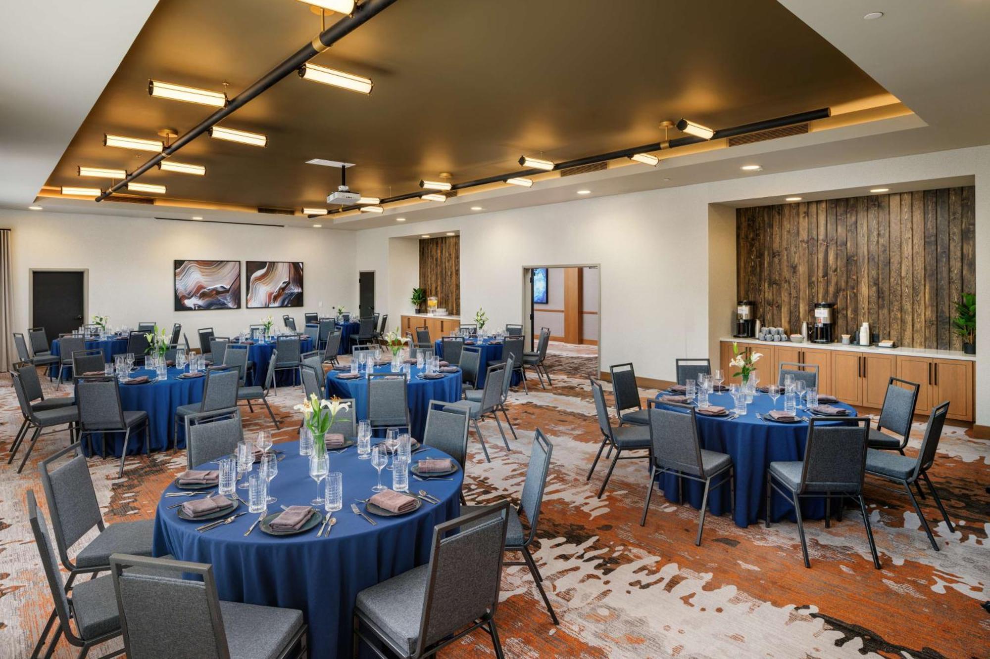 The Hoffmann Hotel Basalt Aspen Tapestry Collection Hilton 外观 照片