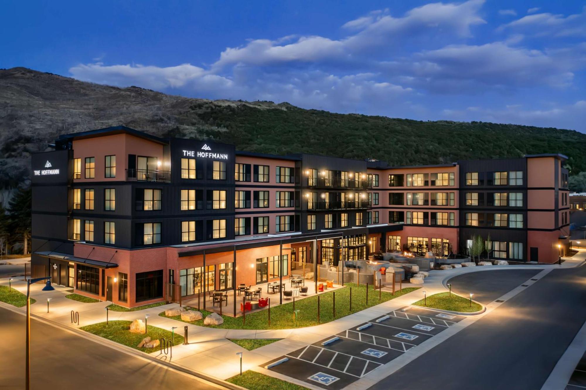 The Hoffmann Hotel Basalt Aspen Tapestry Collection Hilton 外观 照片